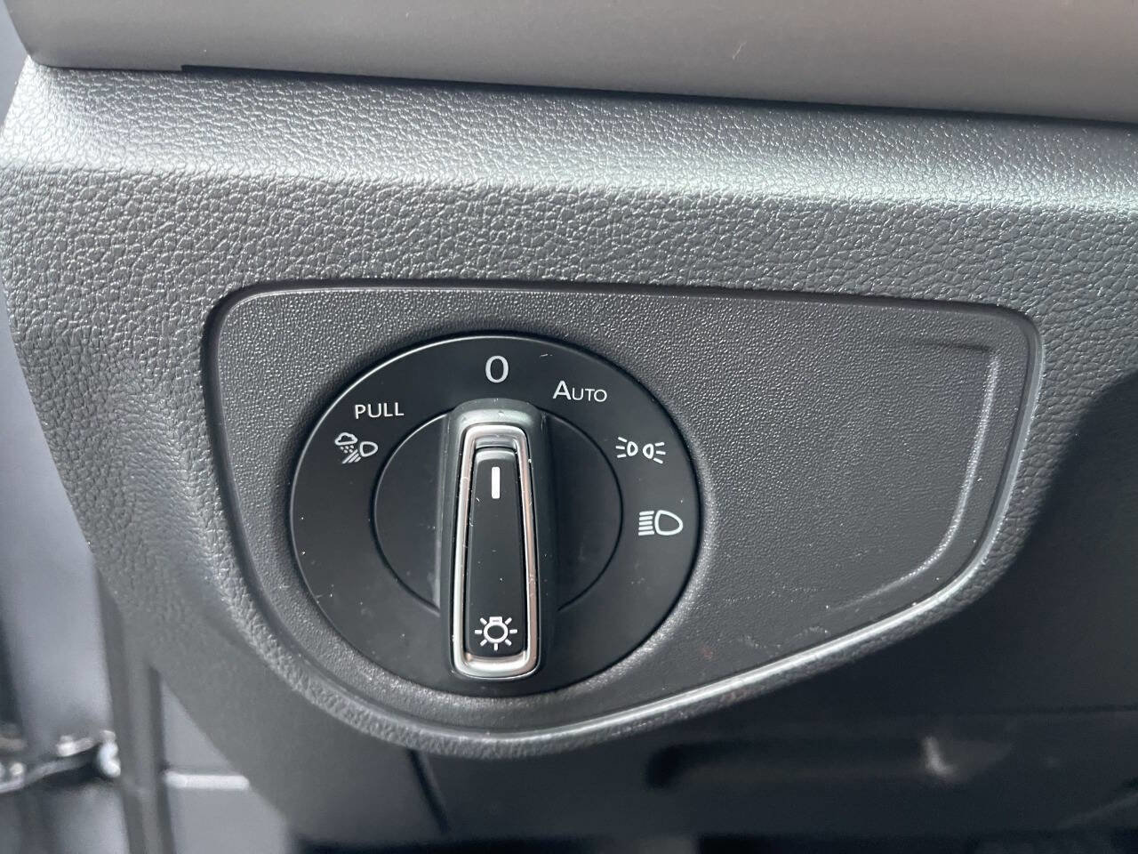 Used 2021 Volkswagen Atlas SE w/ Panoramic Sunroof Package image 33