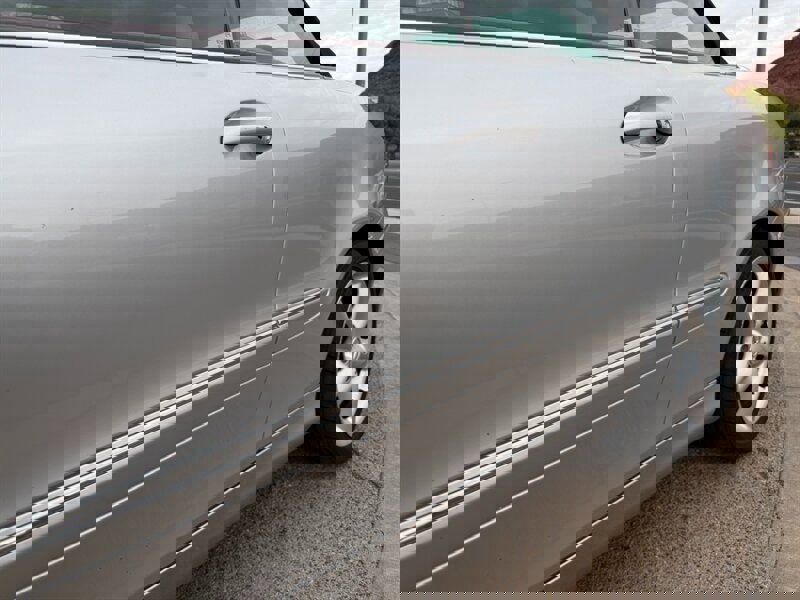 Used 2005 Mercedes-Benz CLK 320 Cabriolet image 30