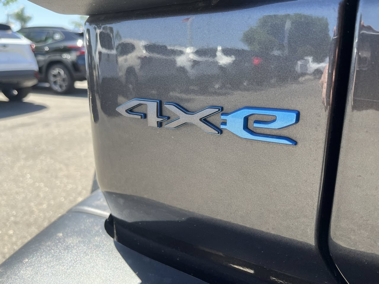 Used 2023 Jeep Wrangler Unlimited w/ Cold Weather Group AWD/4WD image 28