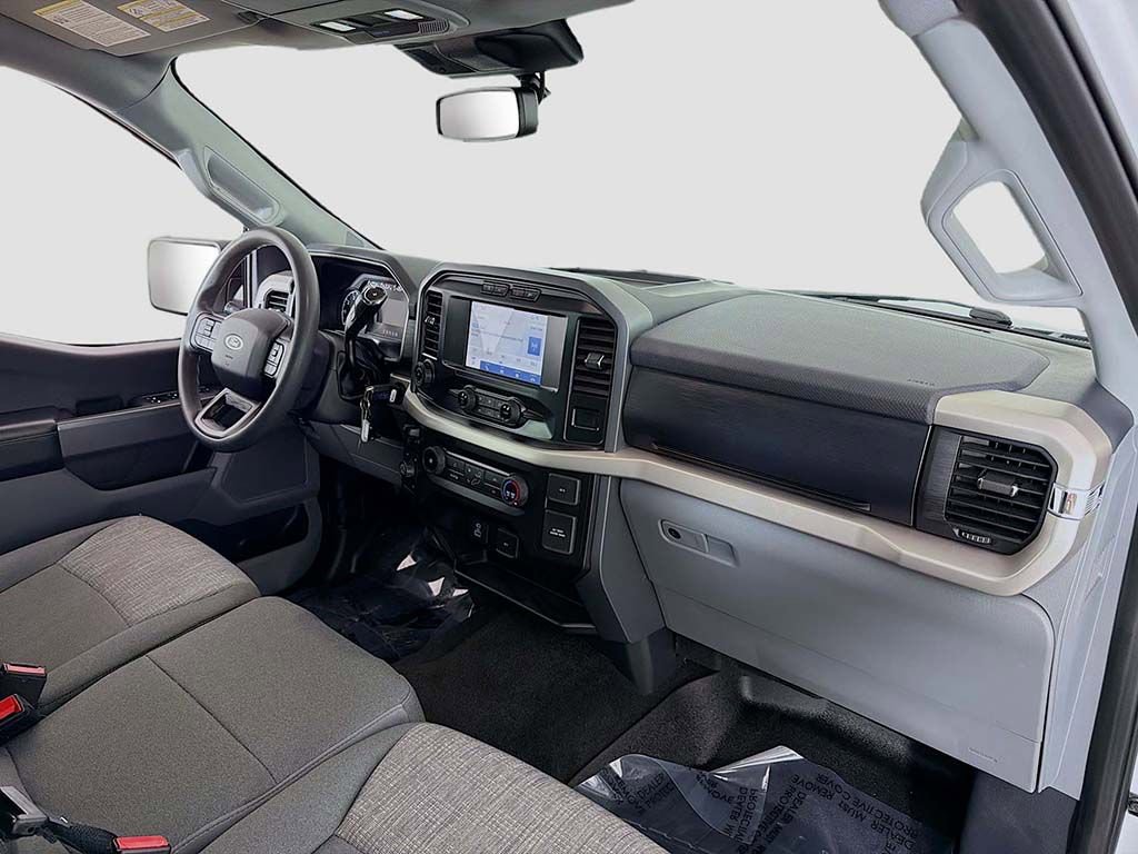 Used 2021 Ford F150 XLT w/ Trailer Tow Package image 16