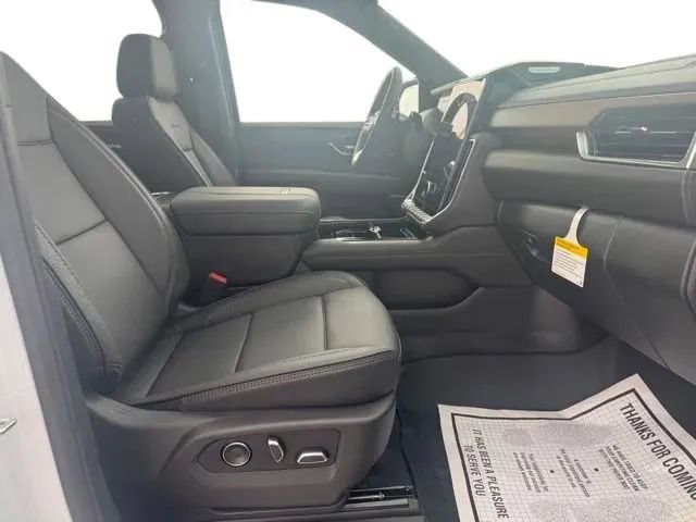 New 2026 GMC Yukon XL Denali w/ Sun & Power Step Package AWD/4WD image 14