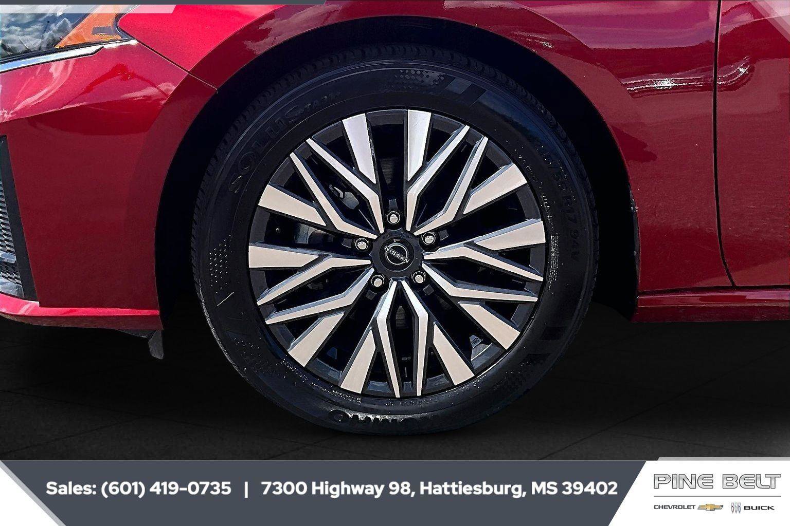 Used 2025 Nissan Altima 2.5 SV image 7