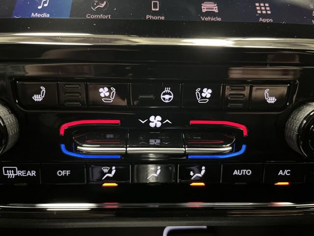 New 2025 Jeep Grand Cherokee L Limited w/ Luxury Tech Group II image 8