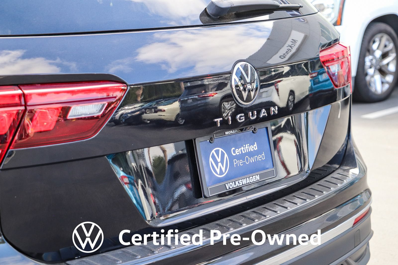 Used 2023 Volkswagen Tiguan S FWD image 11