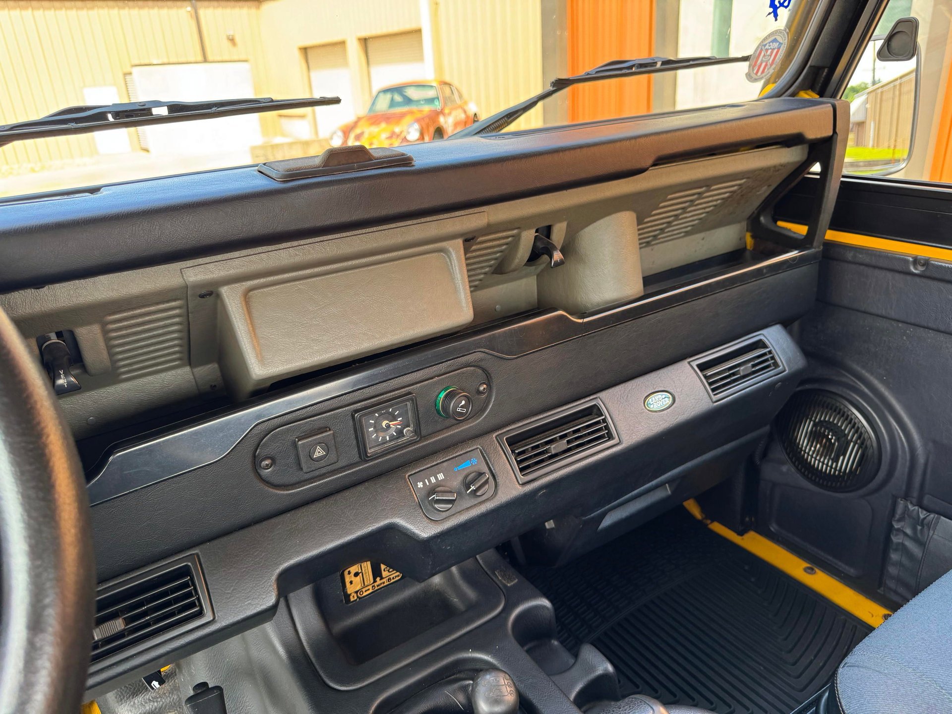Used 1997 Land Rover Defender 90 AWD/4WD image 31