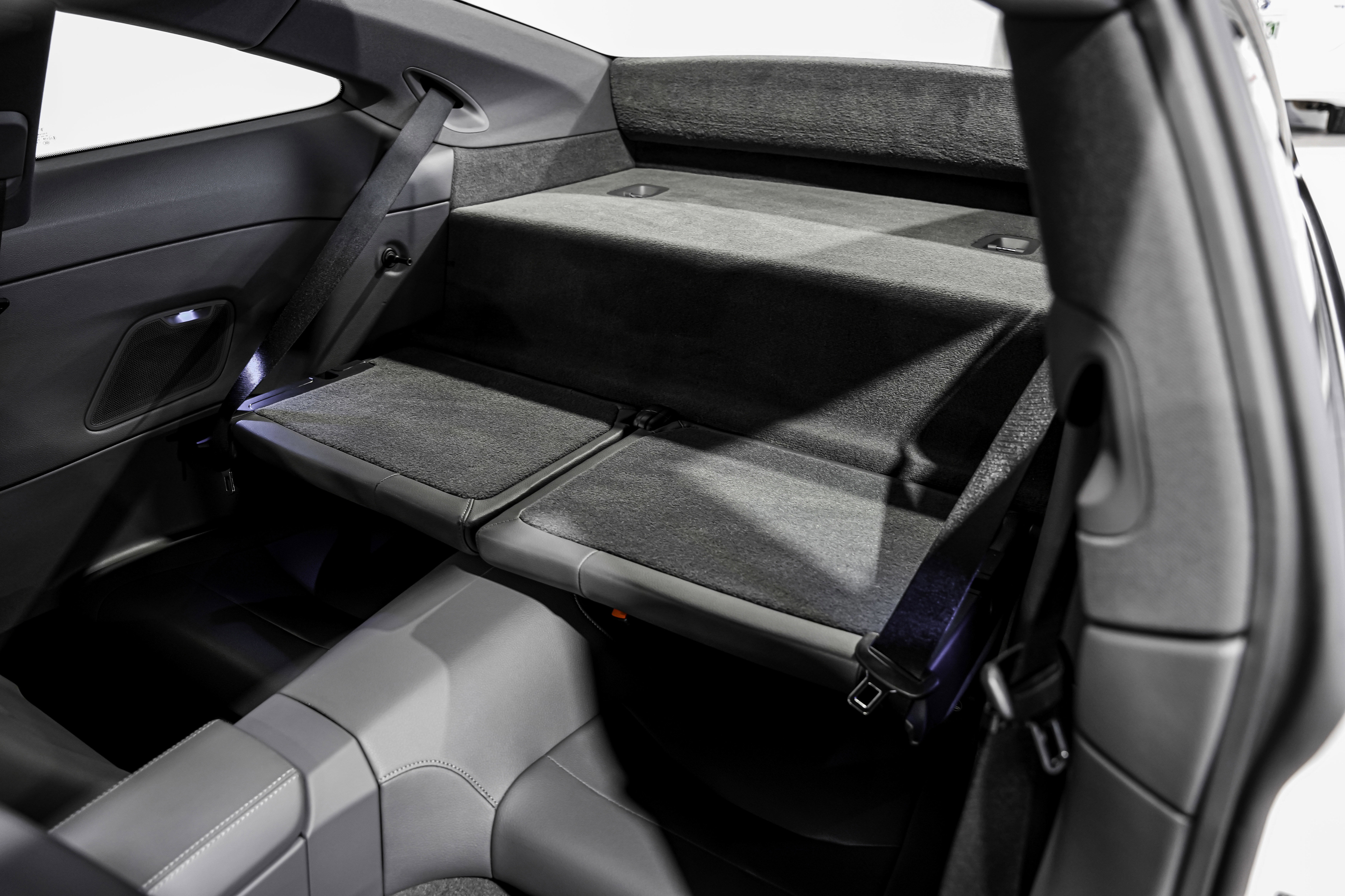 Used 2023 Porsche 911 Carrera w/ Premium Package image 25