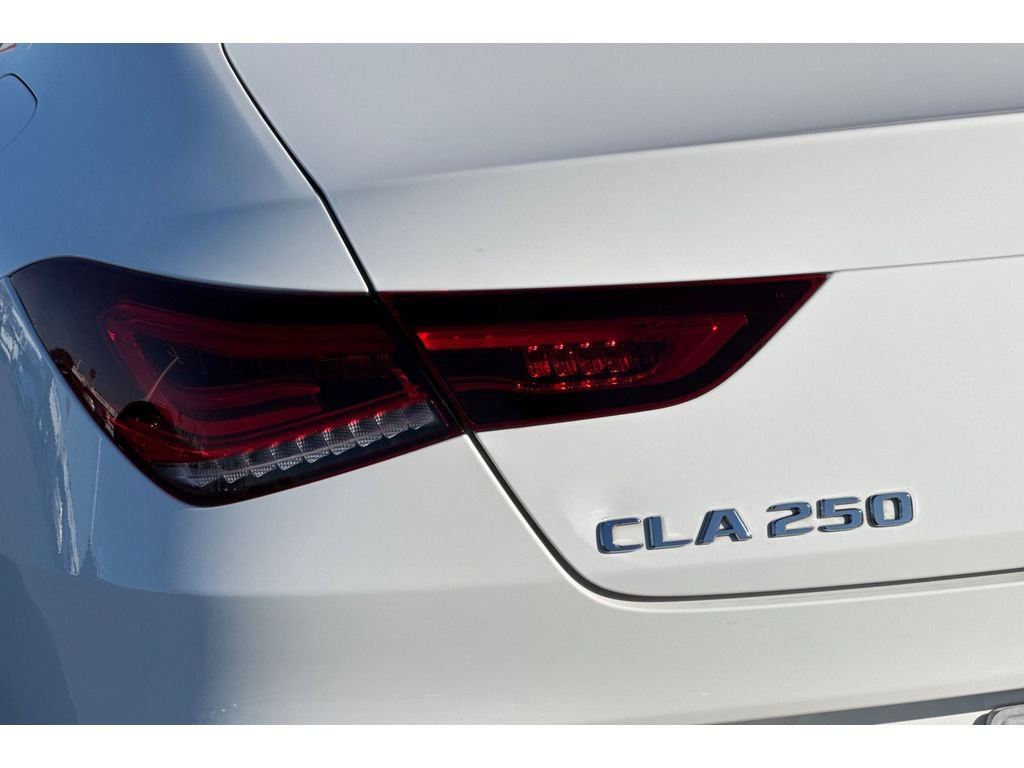 Used 2023 Mercedes-Benz CLA 250 image 31