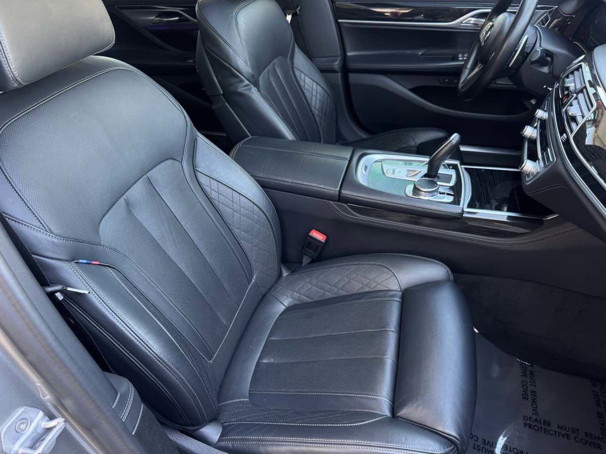 Used 2020 BMW 740i w/ M Sport Package image 24
