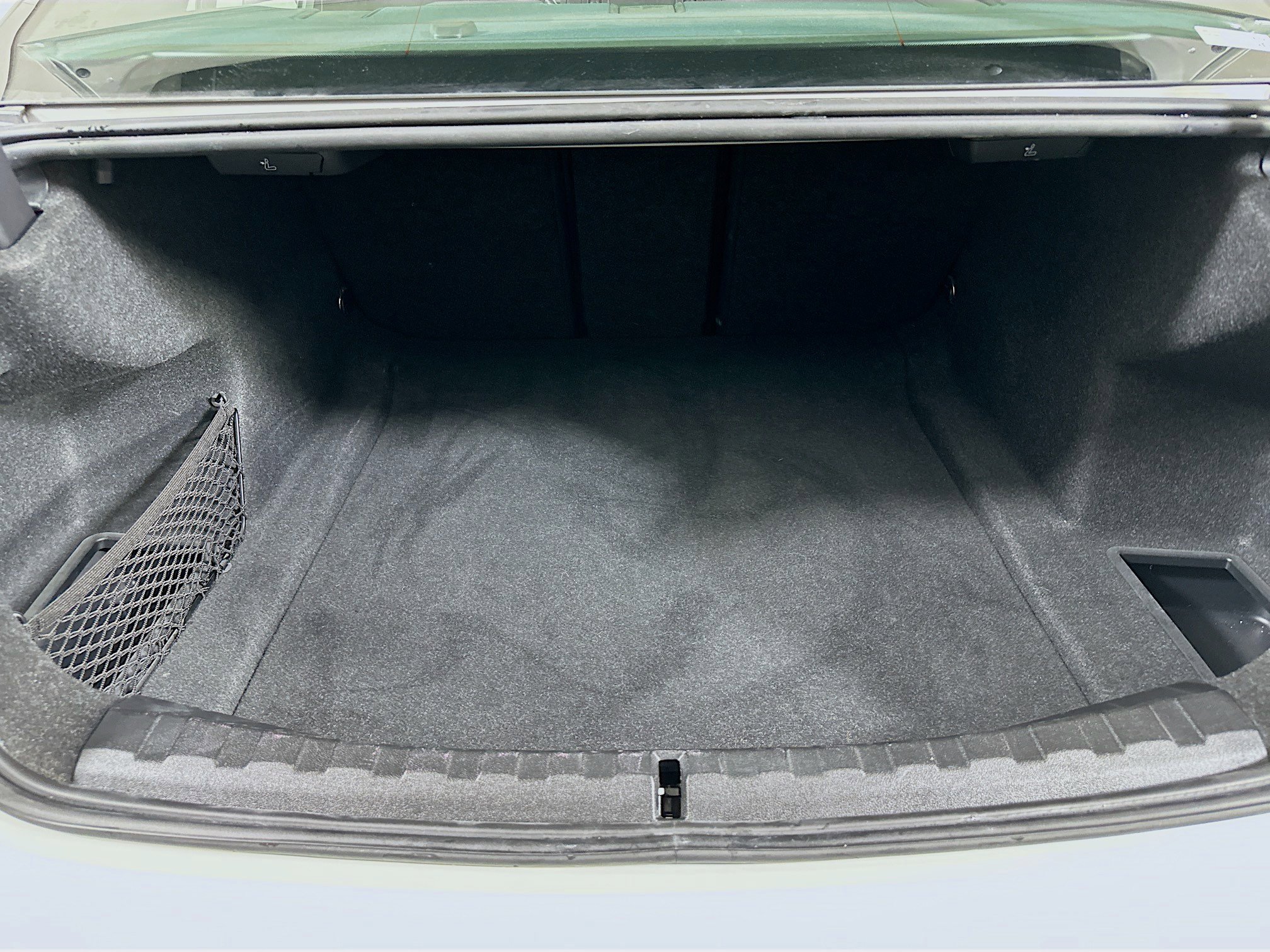 Used 2025 BMW 330i Sedan w/ Convenience Package image 28