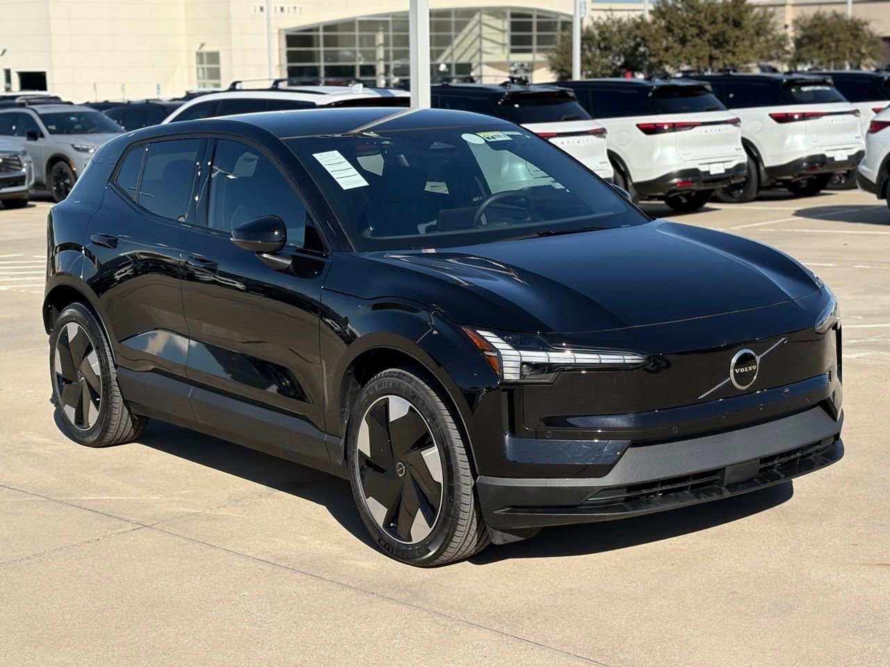 New 2026 Volvo EX30 Plus w/ Protection Package Premier image 4