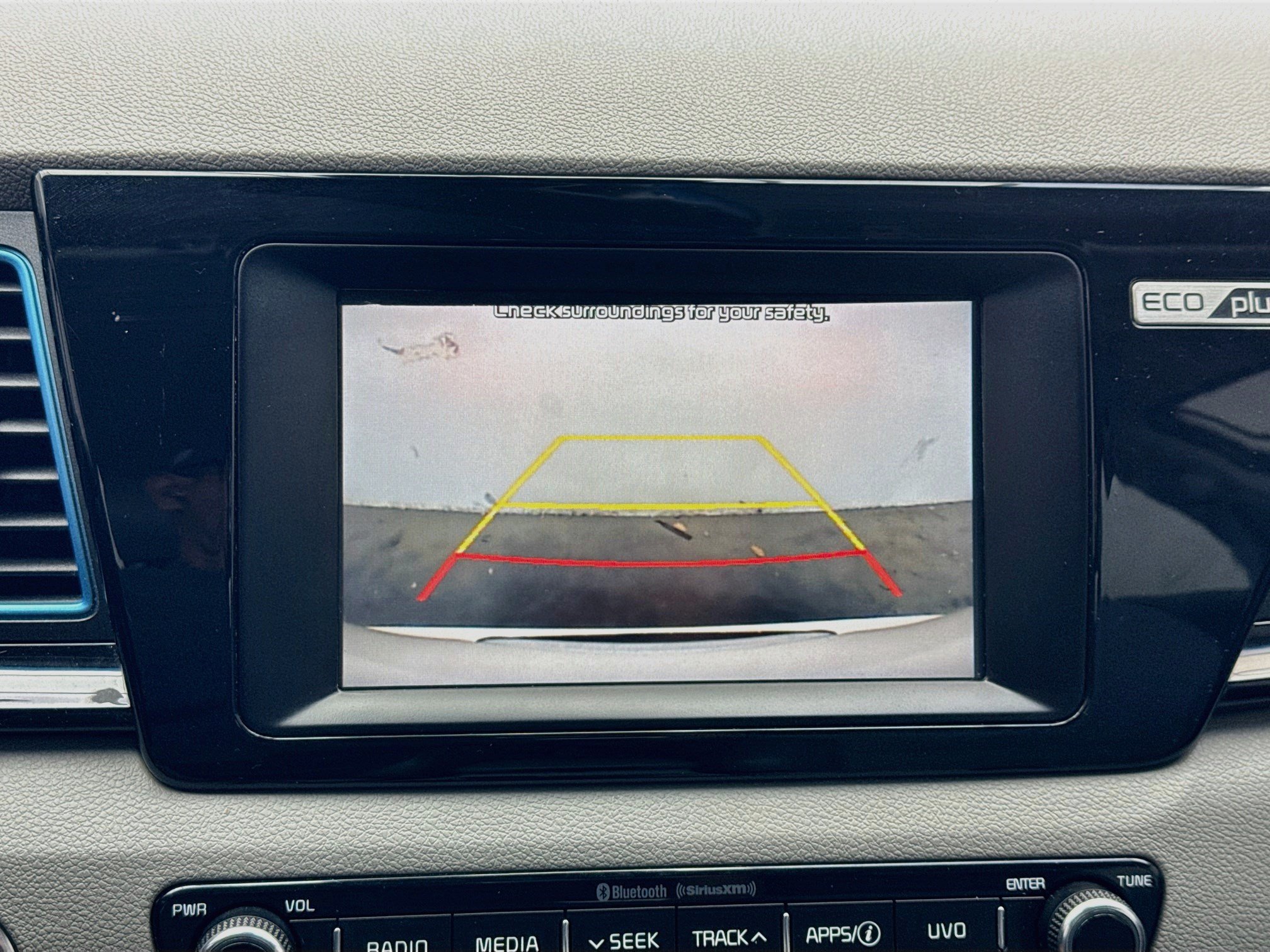 Used 2018 Kia Niro EX FWD image 10