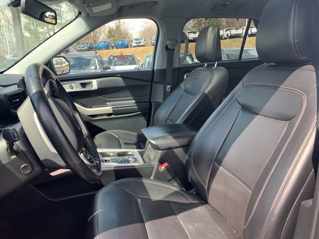 Used 2021 Ford Explorer Limited w/ Equipment Group 301A image 26