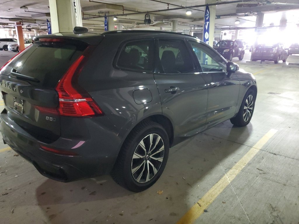 Certified 2024 Volvo XC60 B5 Plus w/ Climate Package AWD/4WD image 11