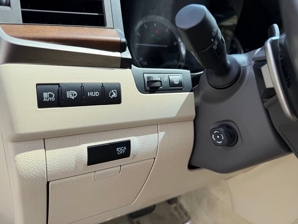 Used 2017 Lexus LX 570 4WD w/ Luxury Package image 8