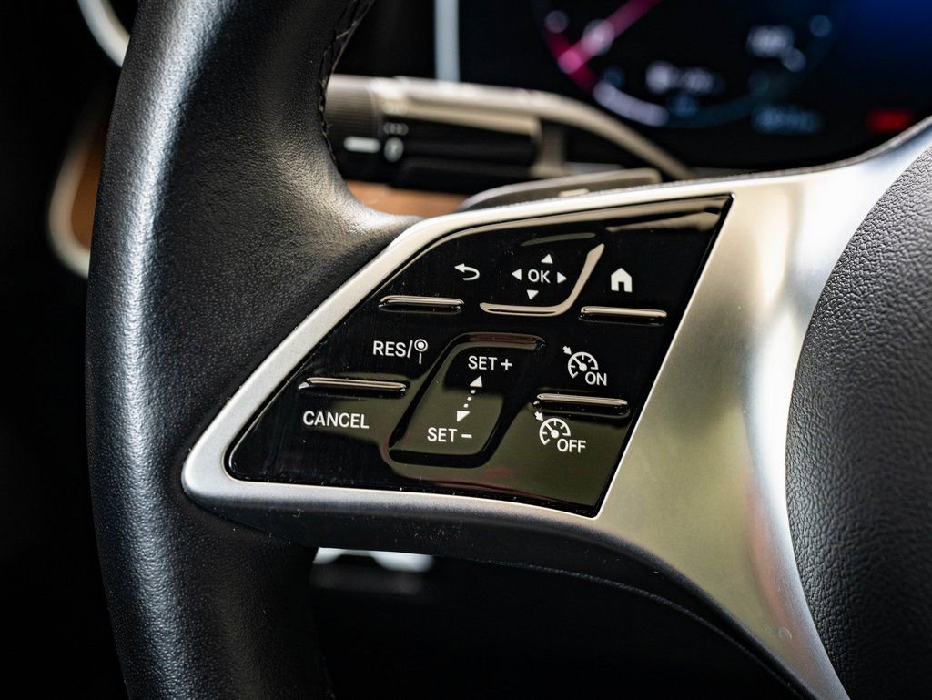 Certified 2025 Mercedes-Benz C 300 4MATIC Sedan image 25