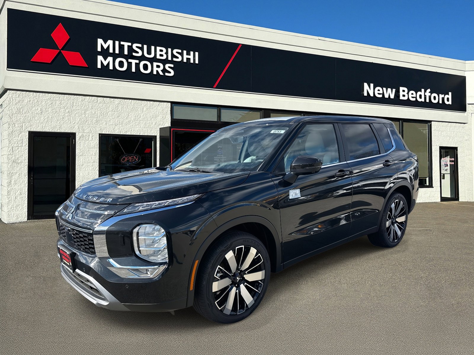 New 2025 Mitsubishi Outlander SE