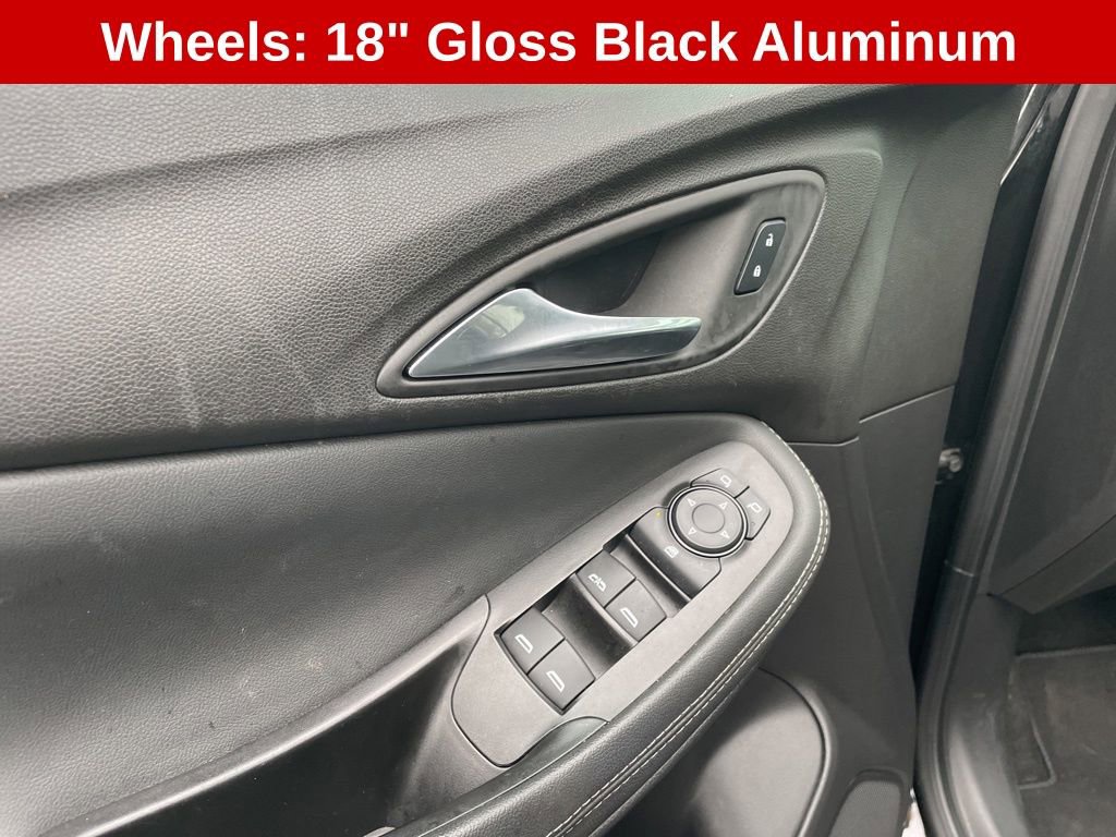 Used 2024 Buick Encore GX Sport Touring image 11