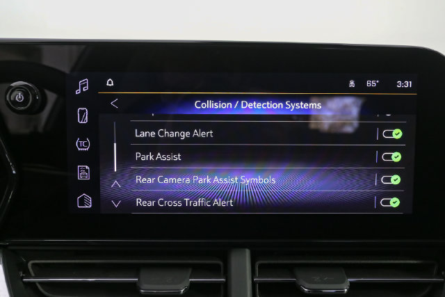 Used 2025 Chevrolet Trax LT w/ Driver Confidence Package FWD image 23