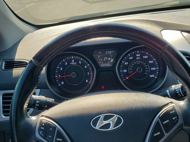 Used 2014 Hyundai Elantra Limited w/ Option Group 03 FWD image 12