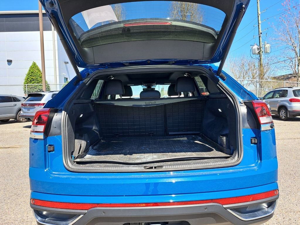 Used 2025 Volkswagen Atlas Cross Sport SE image 24
