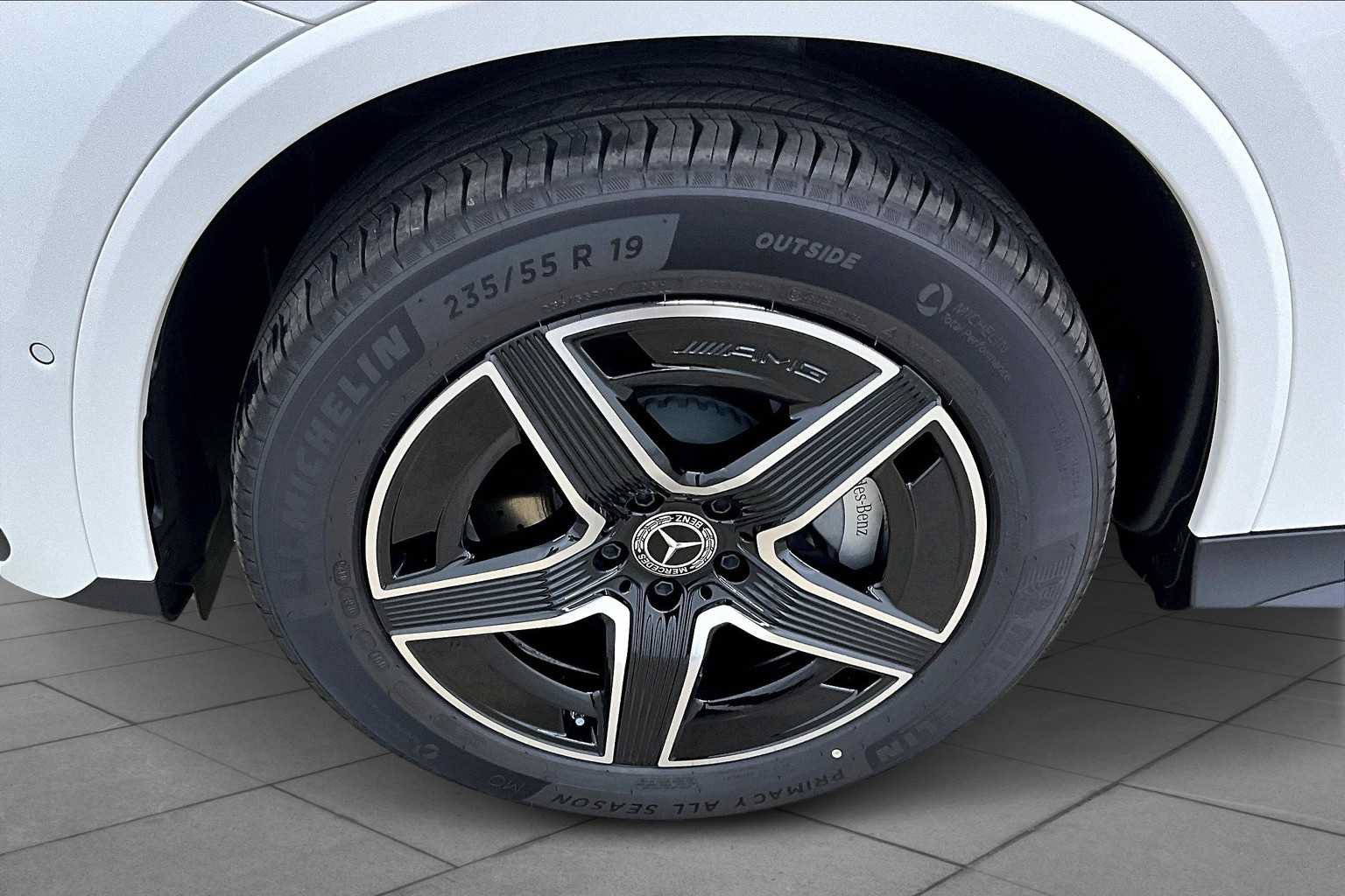New 2025 Mercedes-Benz GLC 300 4MATIC image 11