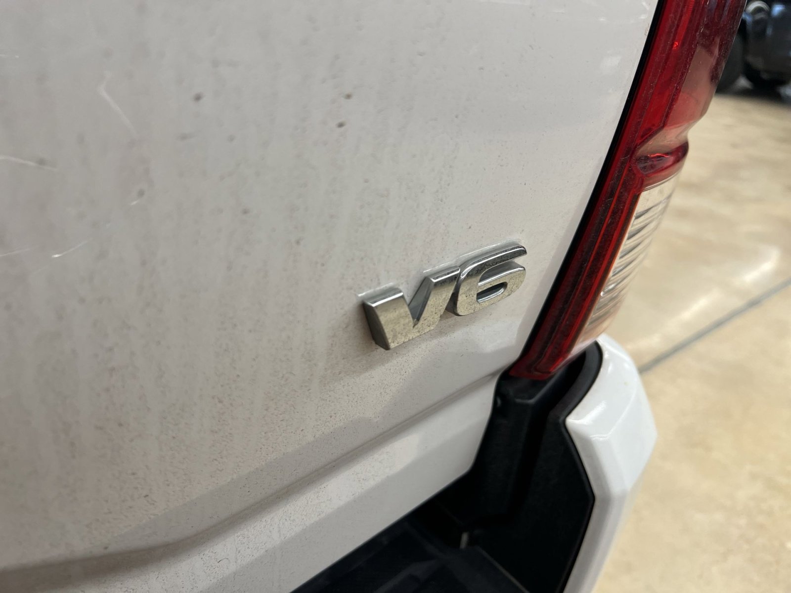 Used 2022 Toyota Tacoma SR5 w/ Technology Package image 22