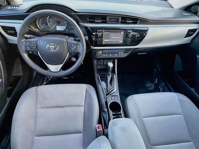 Used 2015 Toyota Corolla LE FWD image 15