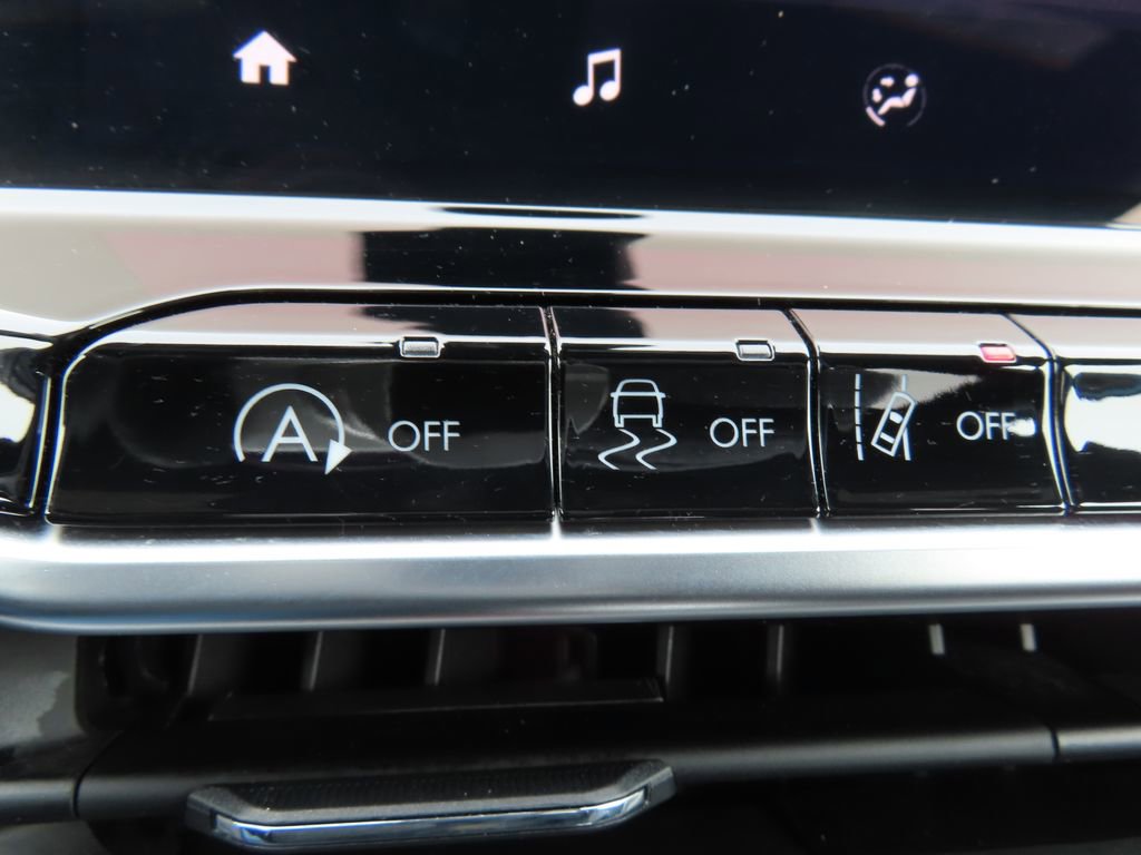 Used 2024 Jeep Compass Limited image 10