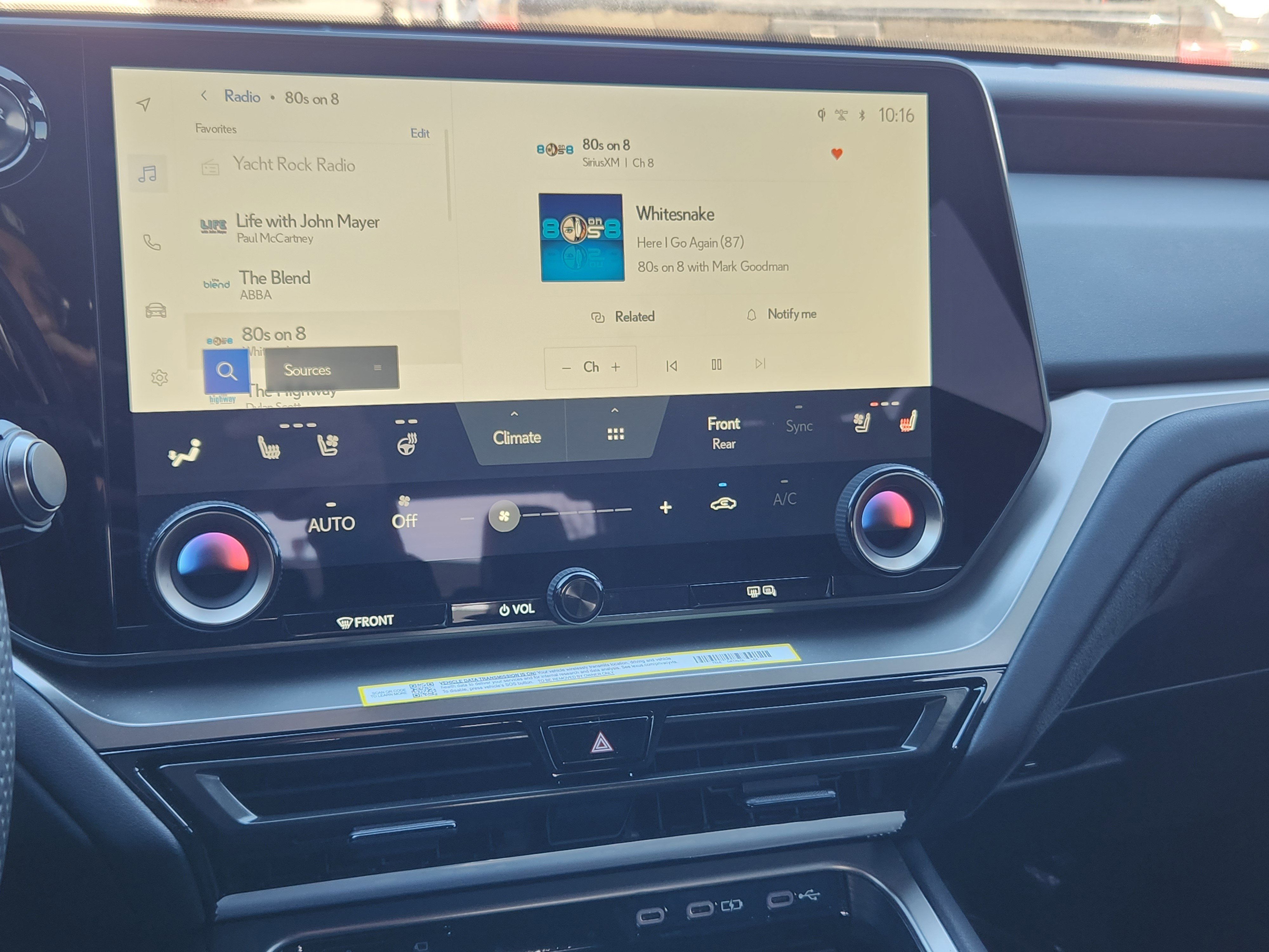 Used 2025 Lexus TX 500h AWD w/ Technology Package image 10