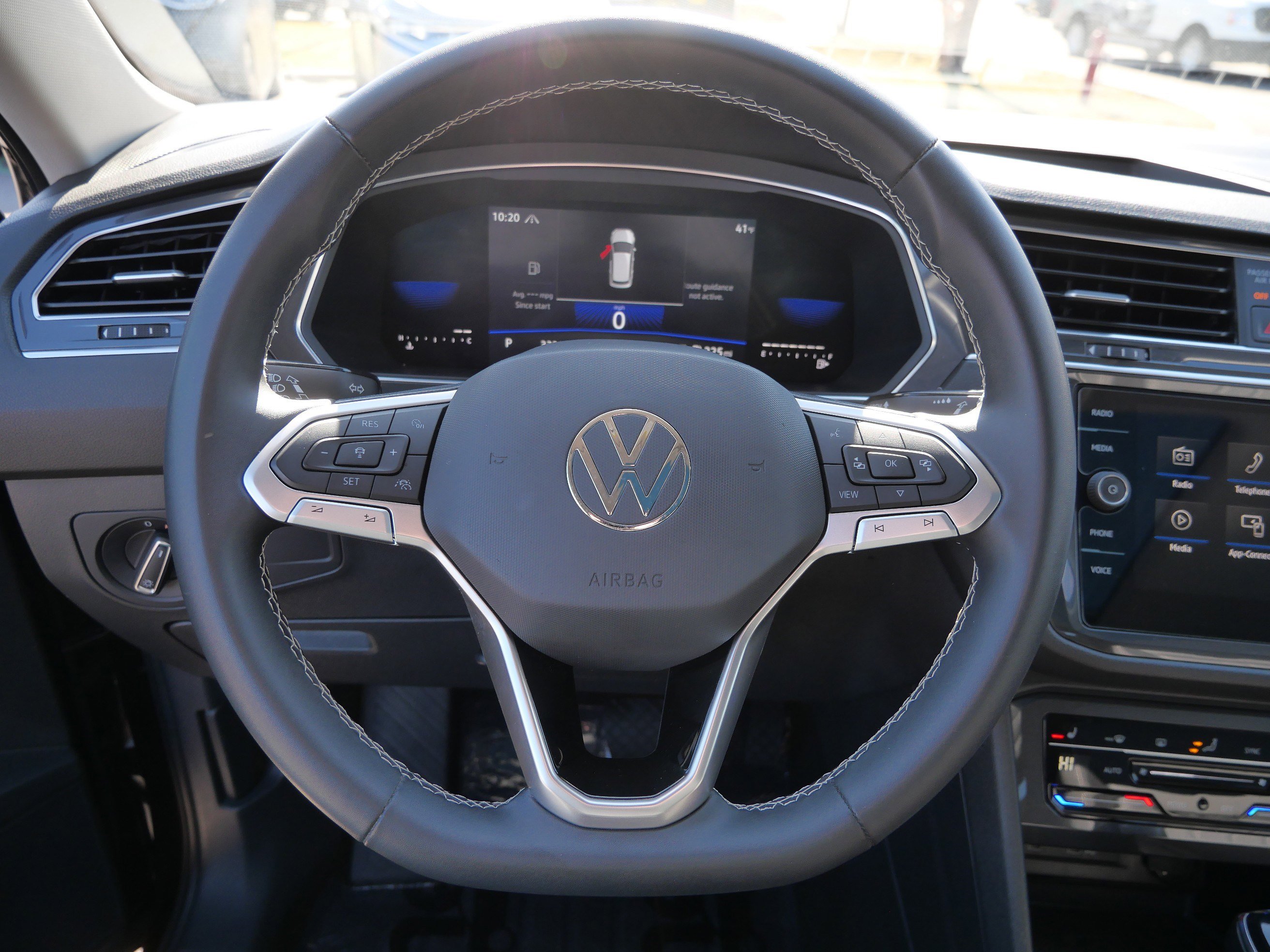 Certified 2022 Volkswagen Tiguan SE w/ Panoramic Sunroof Package image 26