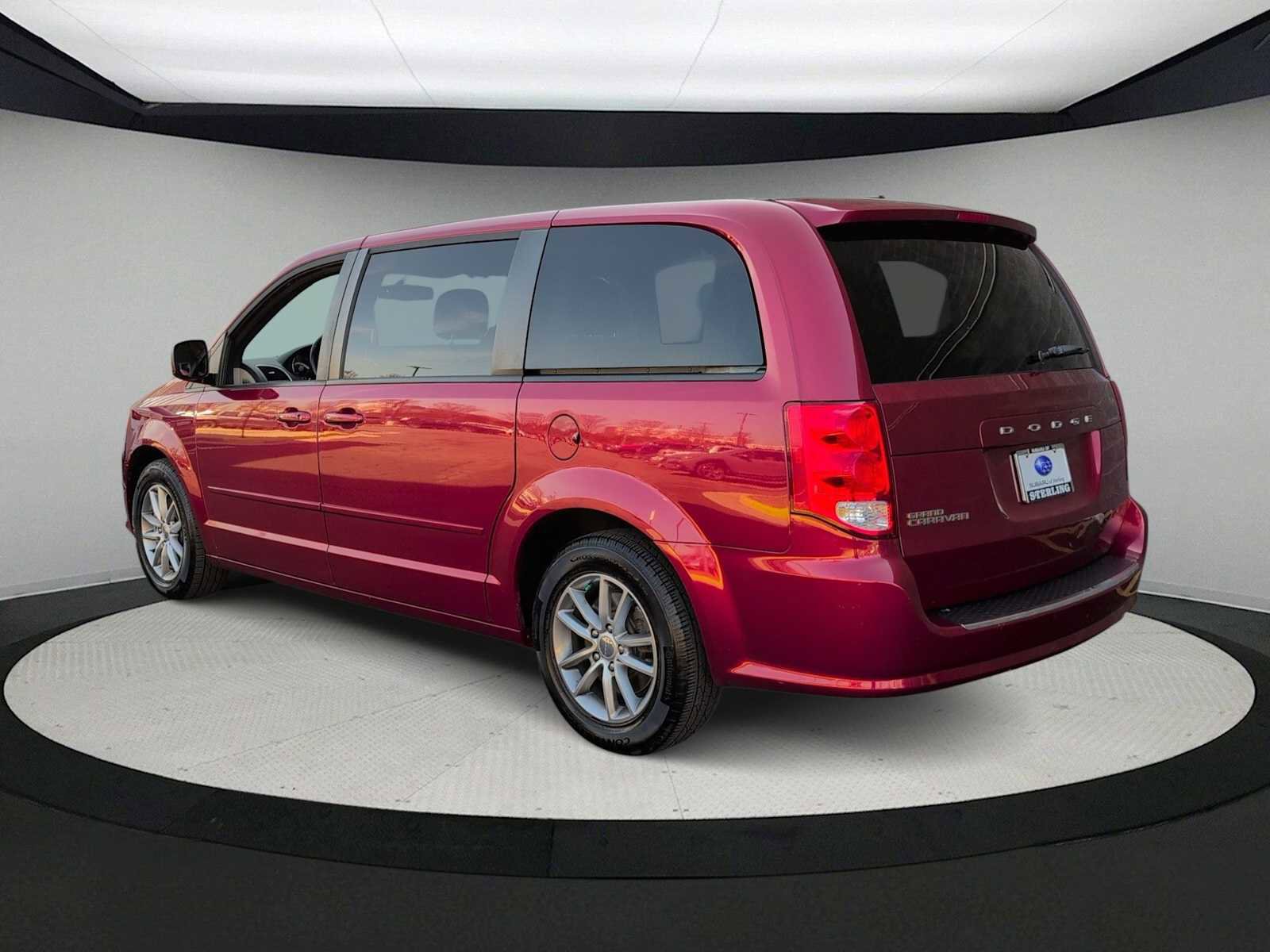 Used 2015 Dodge Grand Caravan SE image 6