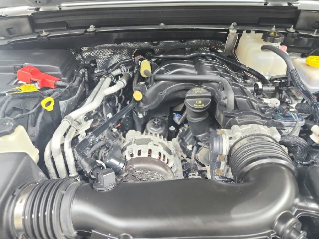 Used 2024 Jeep Wrangler Unlimited Sport AWD/4WD image 18