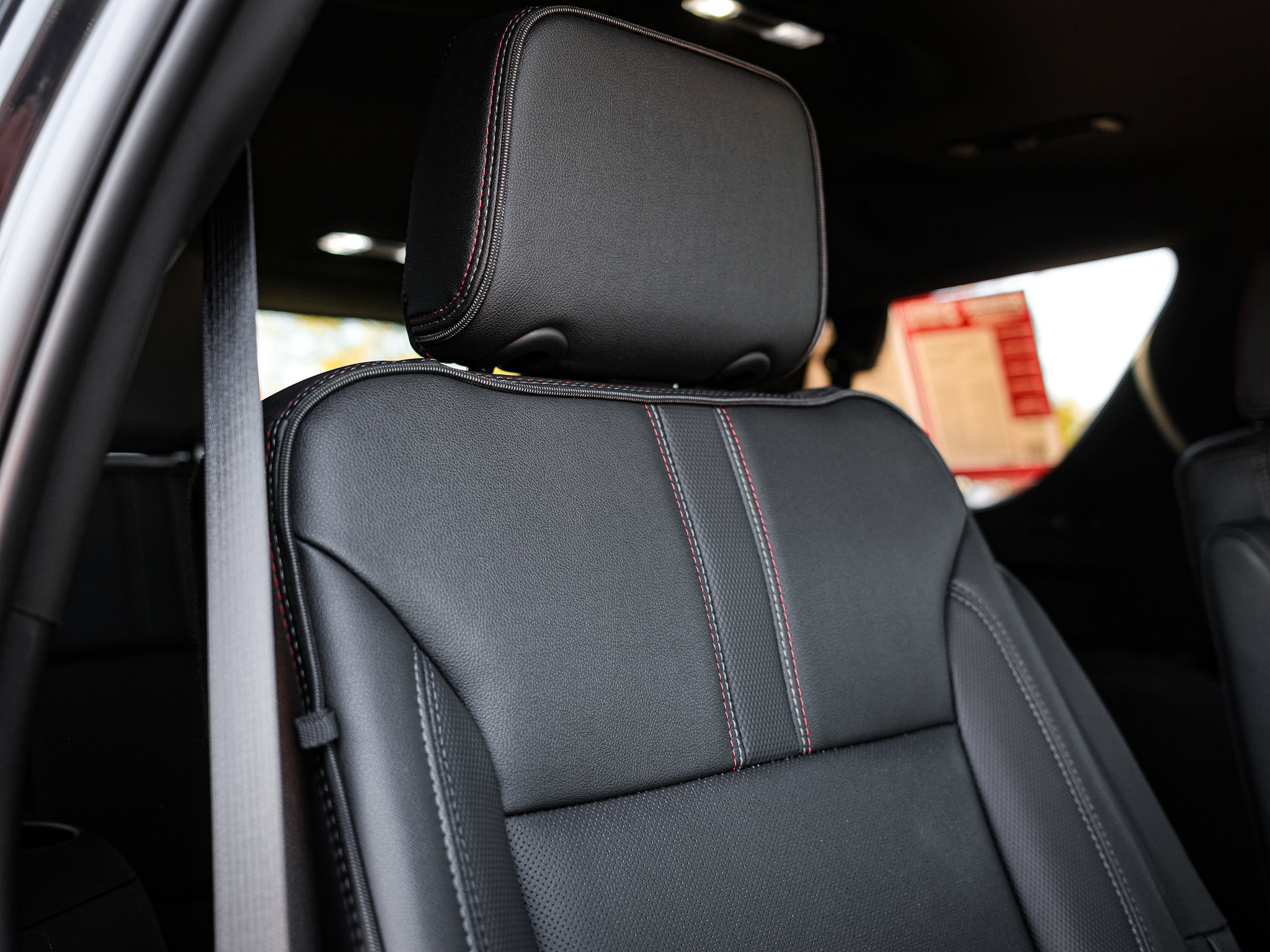 Used 2022 Chevrolet Tahoe RST w/ Luxury Package image 34