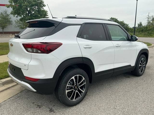 New 2026 Chevrolet TrailBlazer LT w/ Convenience Package FWD image 6