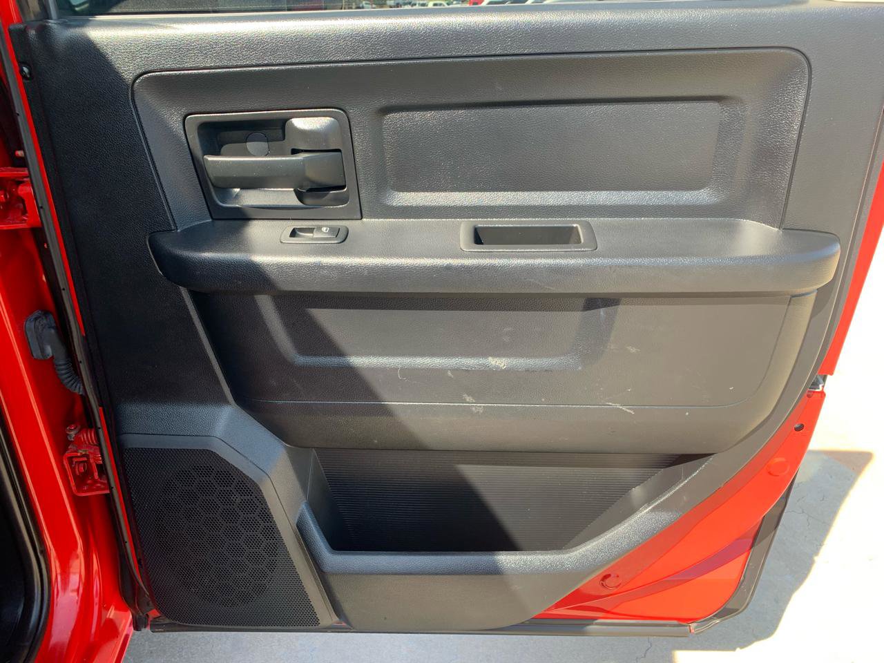 Used 2014 RAM 3500 Tradesman image 15