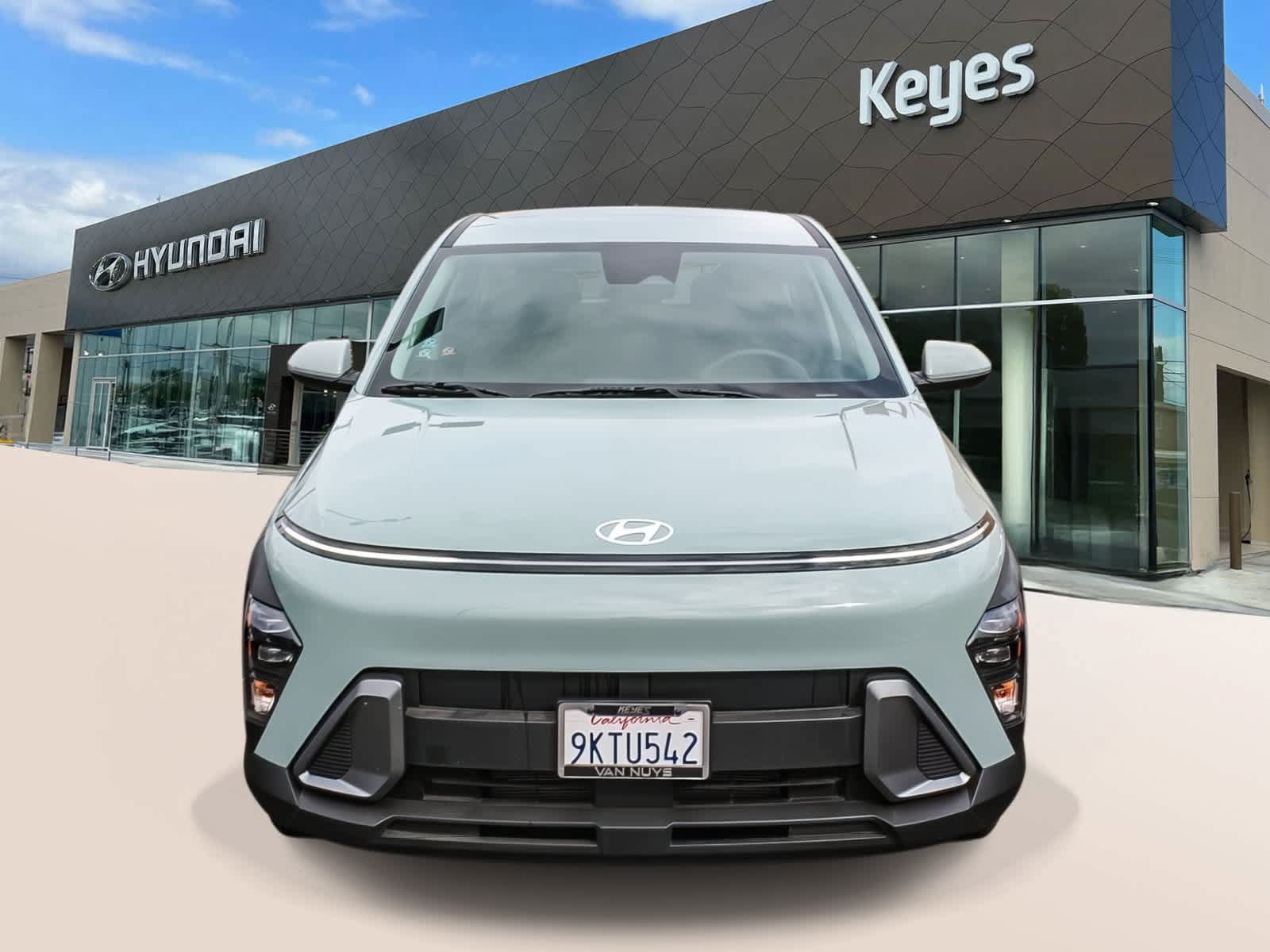 Certified 2024 Hyundai Kona SE FWD image 2