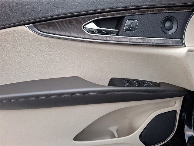 Used 2019 Lincoln Nautilus Reserve image 14