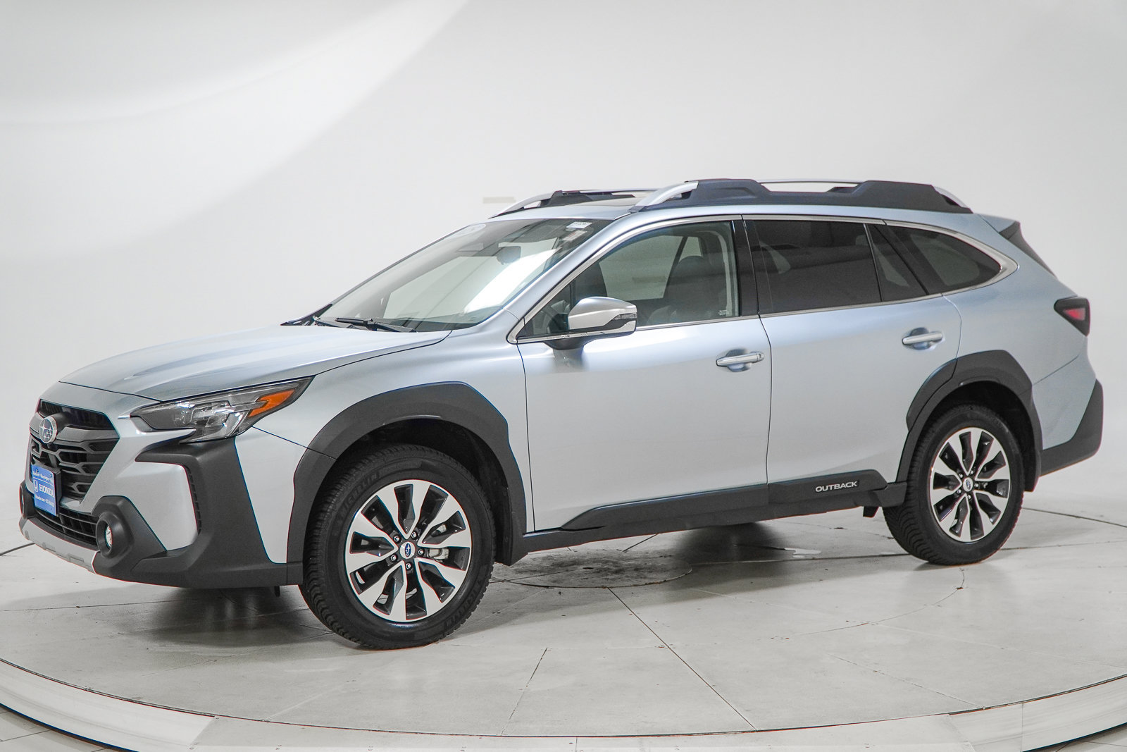Used 2025 Subaru Outback Touring XT w/ Popular Package #2 AWD/4WD image 5