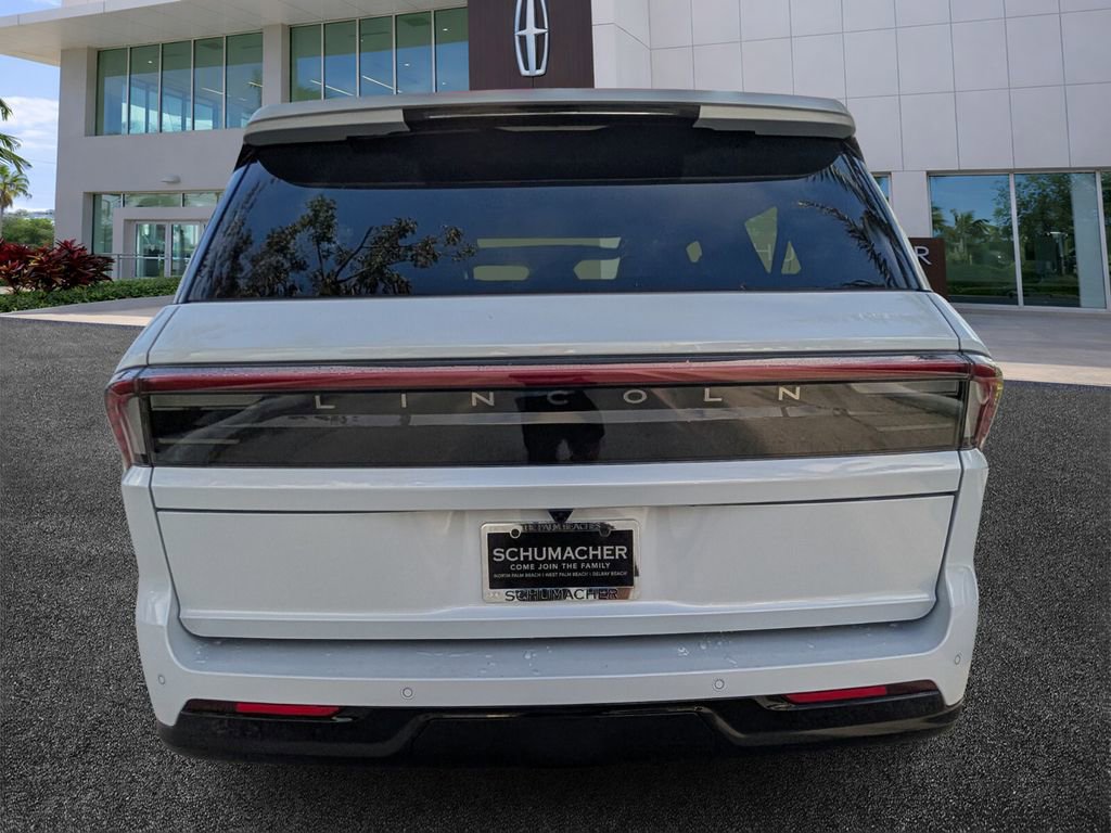 New 2026 Lincoln Navigator L Black Label AWD/4WD image 6