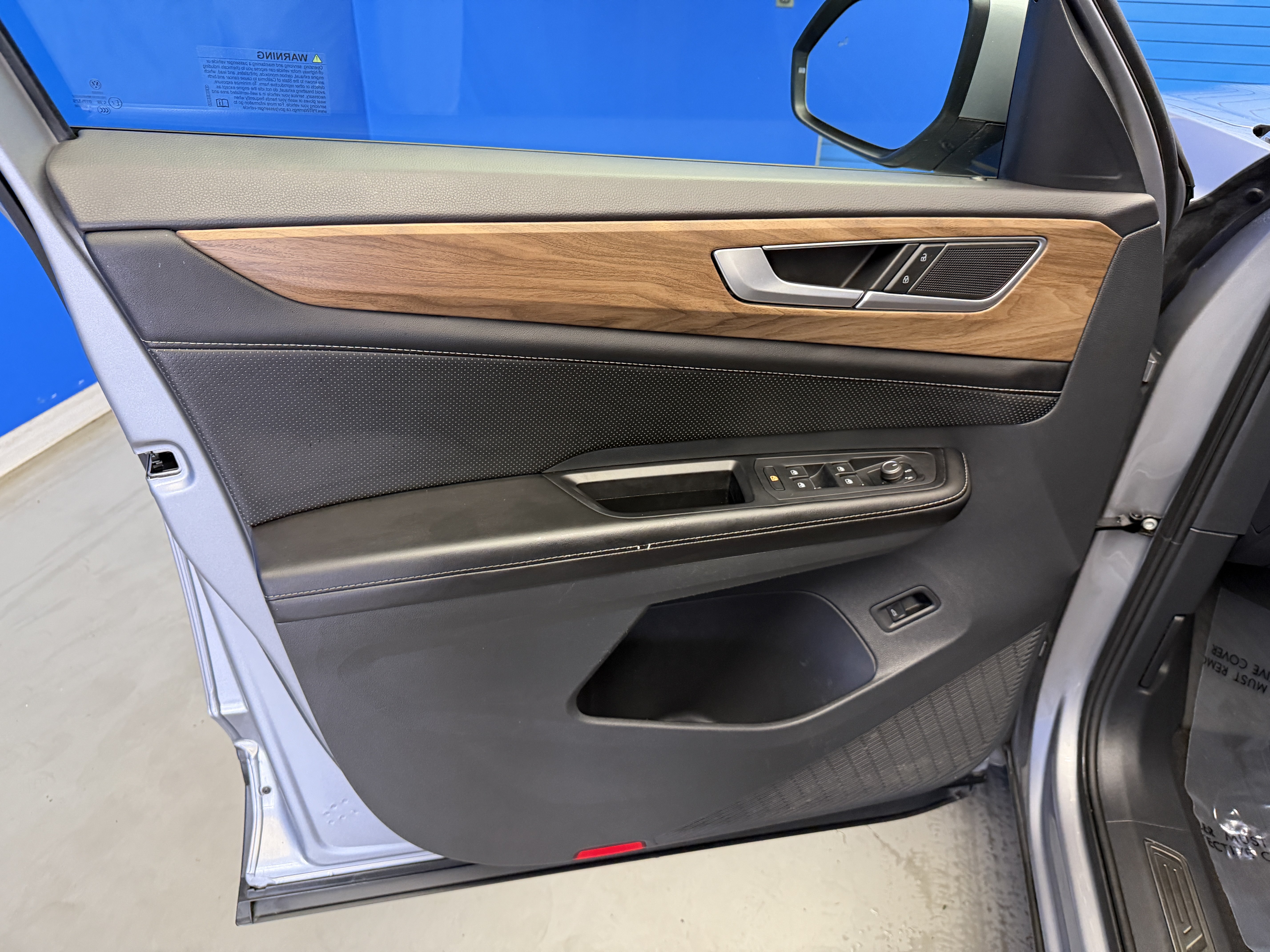 Certified 2024 Volkswagen Atlas SE FWD image 9
