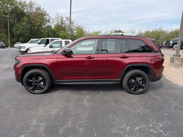 Certified 2022 Jeep Grand Cherokee Altitude image 2