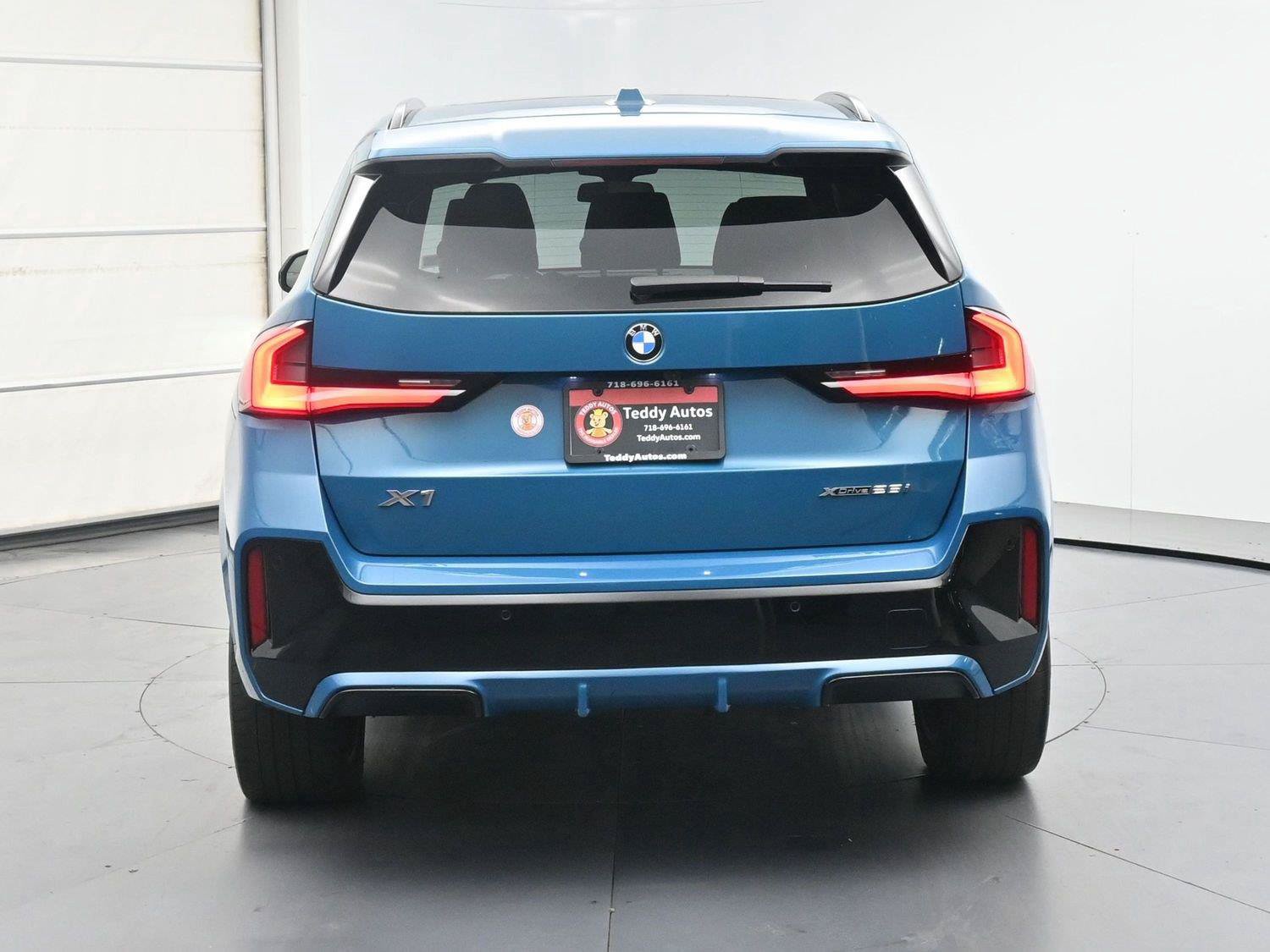 Used 2023 BMW X1 xDrive28i w/ M Sport Package AWD/4WD image 31