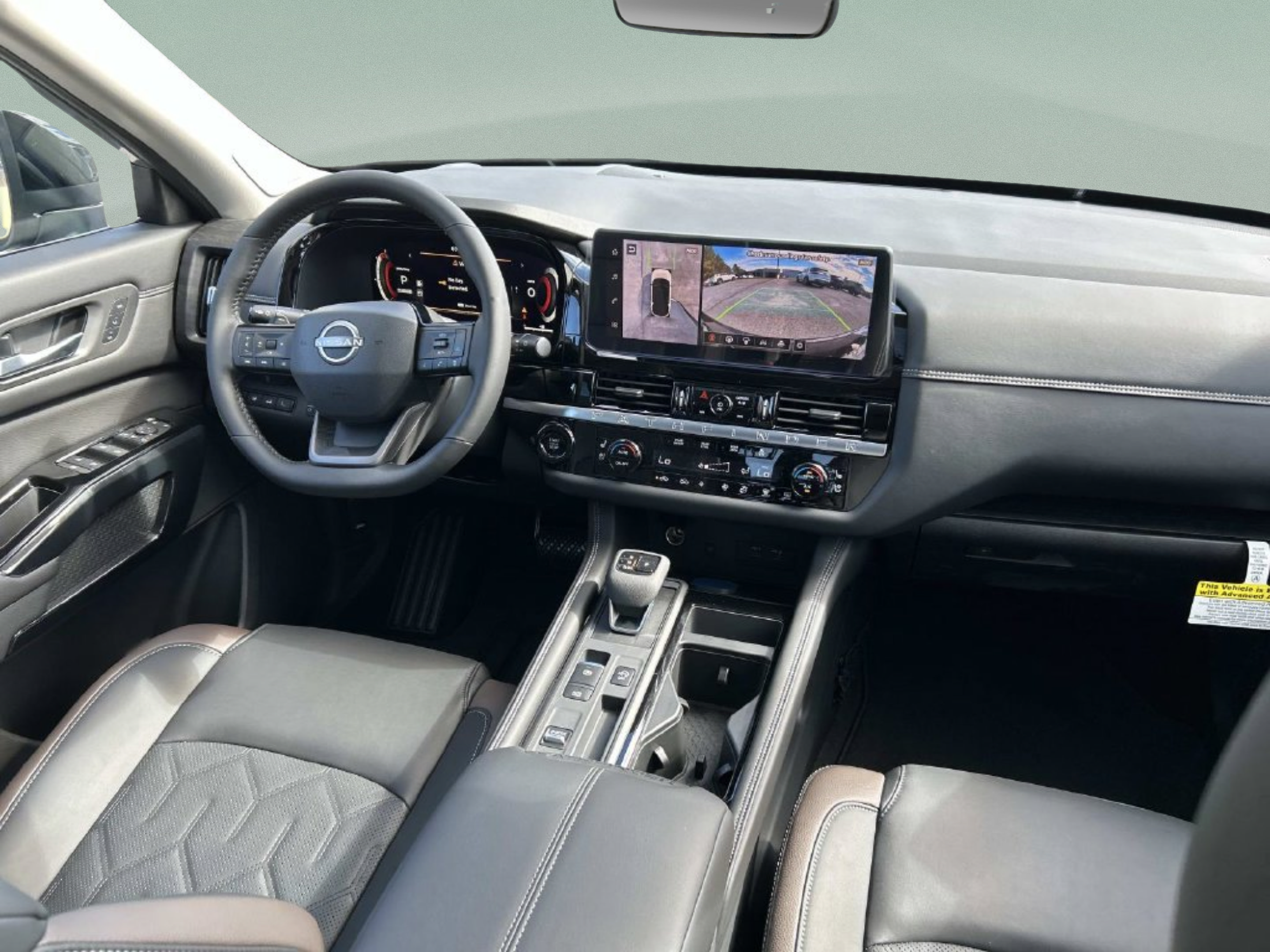 New 2026 Nissan Pathfinder Platinum FWD image 18