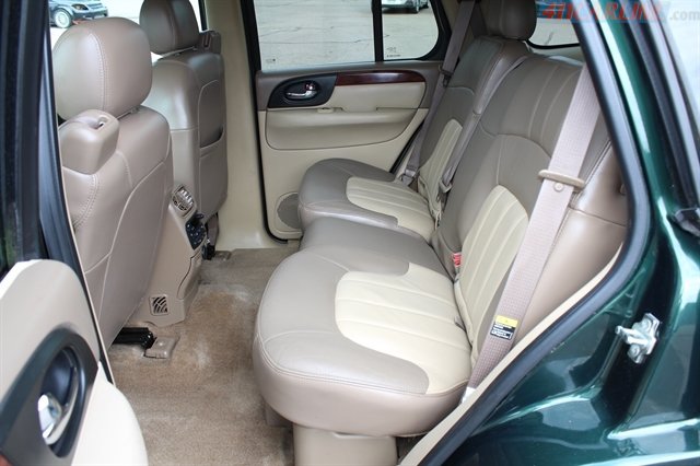 Used 2004 GMC Envoy SLT AWD/4WD image 16