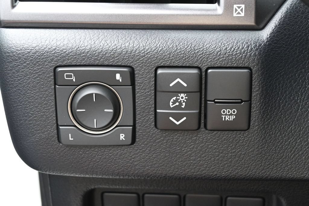 Used 2022 Lexus GX 460 w/ Black Line Special Edition AWD/4WD image 15