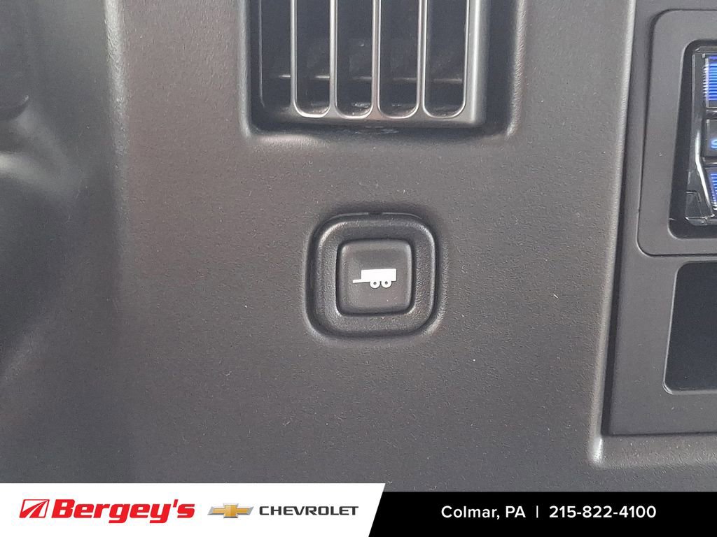 Certified 2016 GMC Savana 2500 image 26