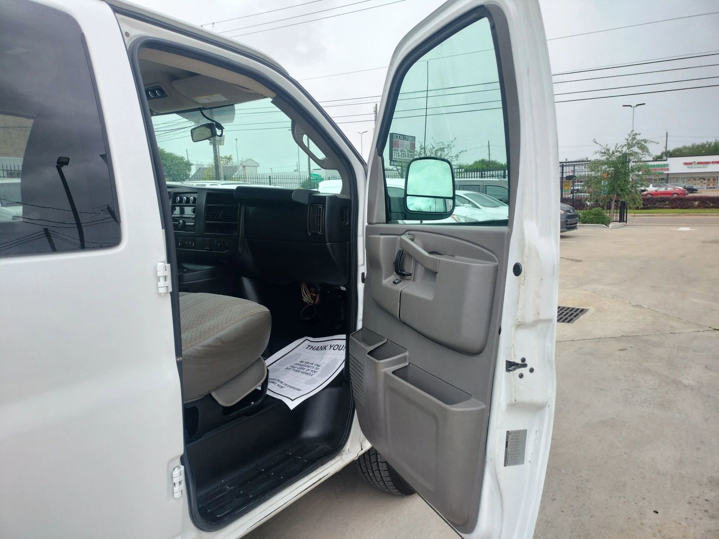 Used 2017 Chevrolet Express 2500 LS image 24