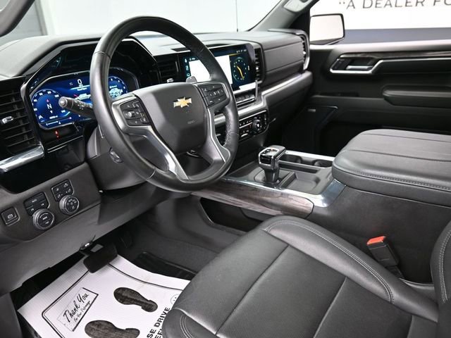 Used 2023 Chevrolet Silverado 1500 LTZ w/ LTZ Premium Package AWD/4WD image 18