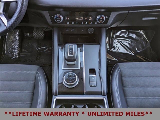 Used 2022 Mitsubishi Outlander SE image 21