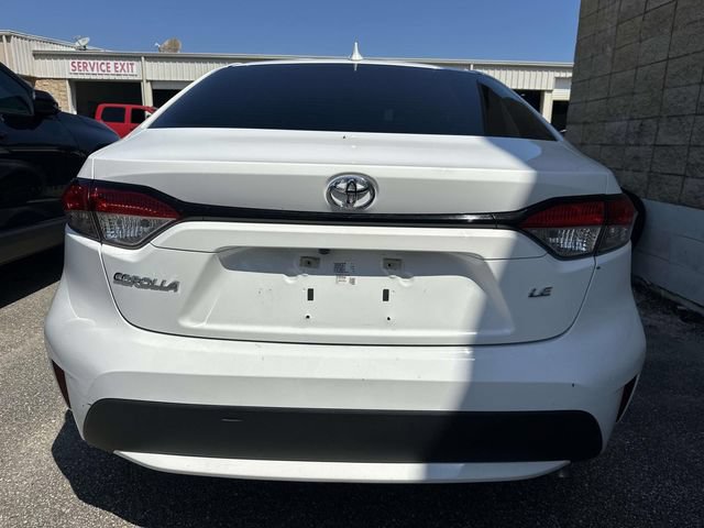 Used 2022 Toyota Corolla LE FWD image 14